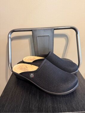 Fly Flot Italy Black Mesh Clogs Slippers Womens Size 39 US 8 Comfort Anatomical